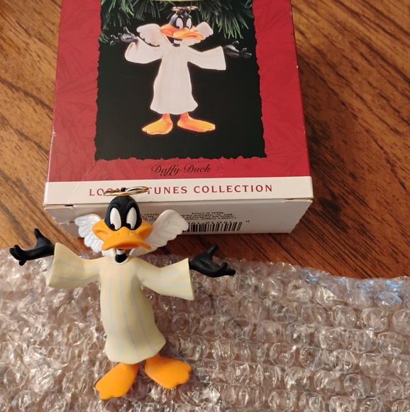 Other - Hallmark Daffy Duck Ornament